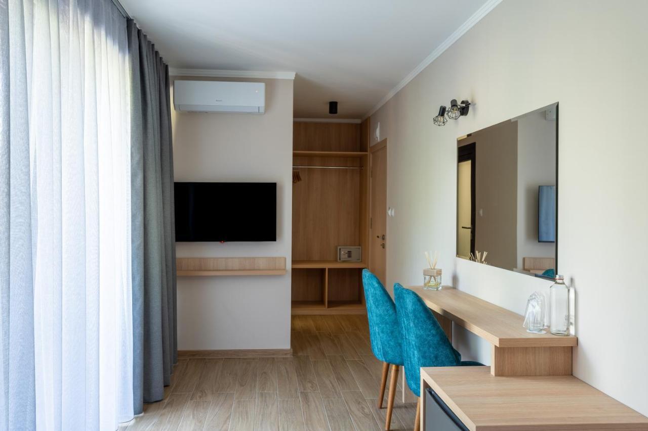 Touch Hotel 洛泽内茨 外观 照片